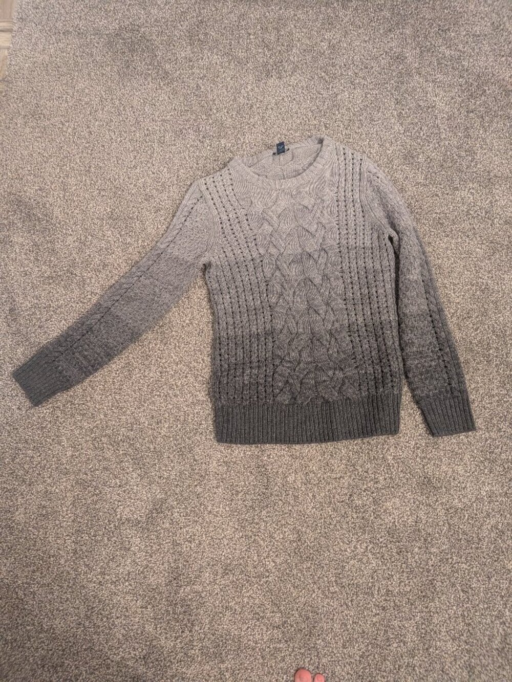 Doncaster Collection 100% Merino Wool Ombre Cable Knit Sweater Grey Black M